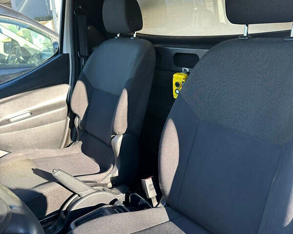 Білий Ніссан e-NV200, об'ємом двигуна 0 л та пробігом 69 тис. км за 14900 $, фото 11 на Automoto.ua