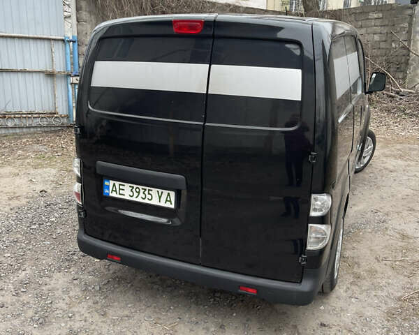 Черный Ниссан e-NV200, объемом двигателя 0 л и пробегом 96 тыс. км за 7900 $, фото 8 на Automoto.ua