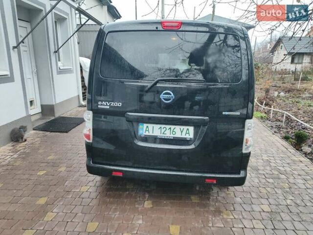 Черный Ниссан e-NV200, объемом двигателя 0 л и пробегом 63 тыс. км за 10200 $, фото 2 на Automoto.ua