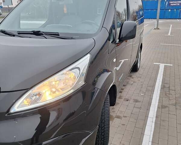 Чорний Ніссан e-NV200, об'ємом двигуна 0 л та пробігом 92 тис. км за 10700 $, фото 1 на Automoto.ua