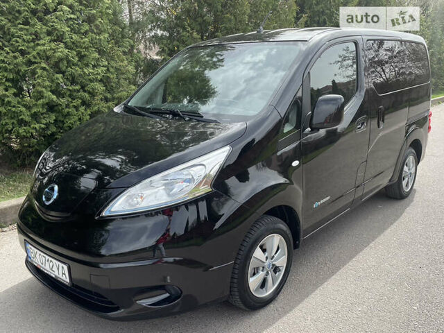 Чорний Ніссан e-NV200, об'ємом двигуна 0 л та пробігом 149 тис. км за 12000 $, фото 4 на Automoto.ua