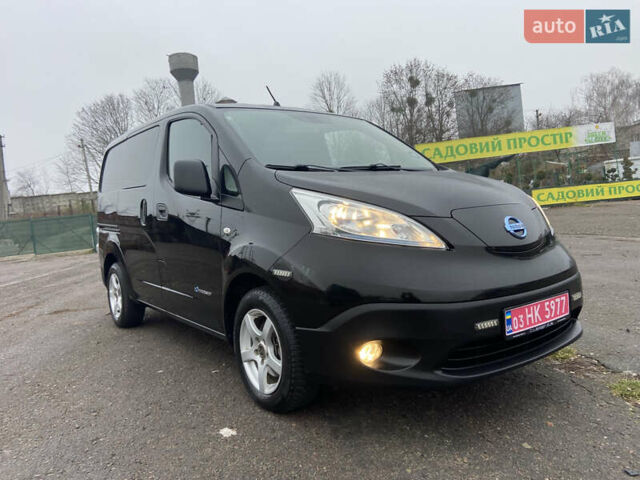 Черный Ниссан e-NV200, объемом двигателя 0 л и пробегом 48 тыс. км за 10500 $, фото 3 на Automoto.ua