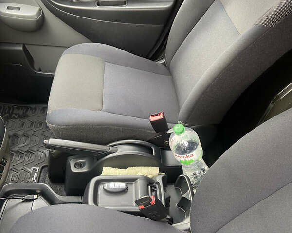 Черный Ниссан e-NV200, объемом двигателя 0 л и пробегом 48 тыс. км за 10850 $, фото 17 на Automoto.ua