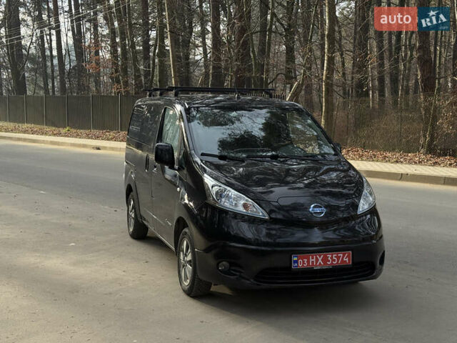 Черный Ниссан e-NV200, объемом двигателя 0 л и пробегом 100 тыс. км за 12500 $, фото 3 на Automoto.ua