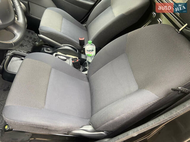 Черный Ниссан e-NV200, объемом двигателя 0 л и пробегом 48 тыс. км за 10850 $, фото 16 на Automoto.ua