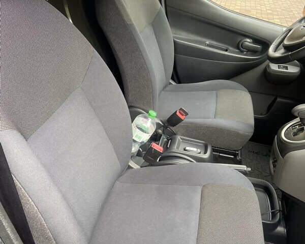 Черный Ниссан e-NV200, объемом двигателя 0 л и пробегом 48 тыс. км за 10850 $, фото 26 на Automoto.ua