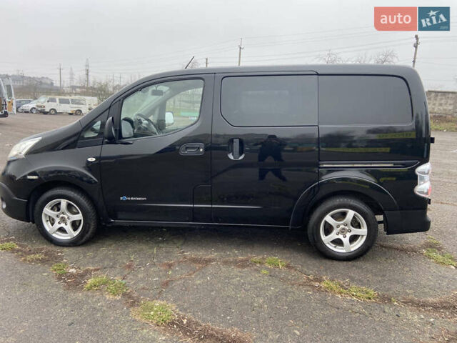 Черный Ниссан e-NV200, объемом двигателя 0 л и пробегом 48 тыс. км за 10500 $, фото 11 на Automoto.ua