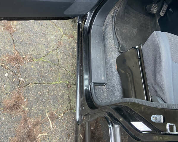 Черный Ниссан e-NV200, объемом двигателя 0 л и пробегом 48 тыс. км за 10500 $, фото 16 на Automoto.ua