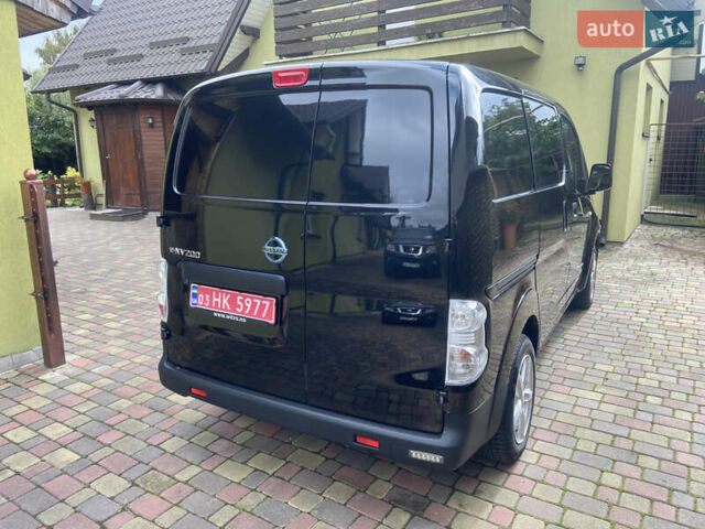 Черный Ниссан e-NV200, объемом двигателя 0 л и пробегом 48 тыс. км за 10850 $, фото 4 на Automoto.ua