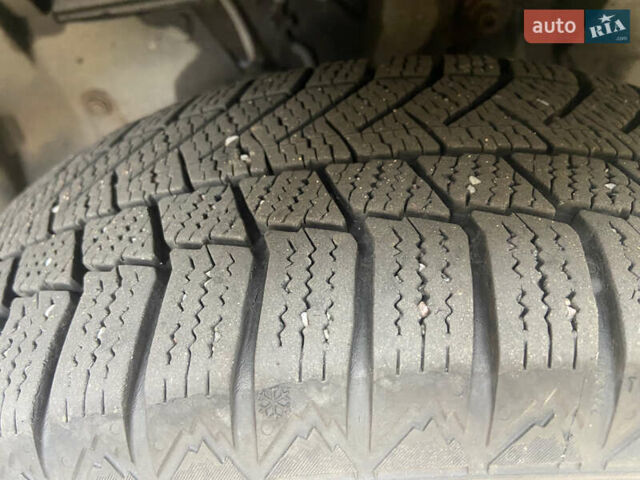 Черный Ниссан e-NV200, объемом двигателя 0 л и пробегом 48 тыс. км за 10850 $, фото 12 на Automoto.ua