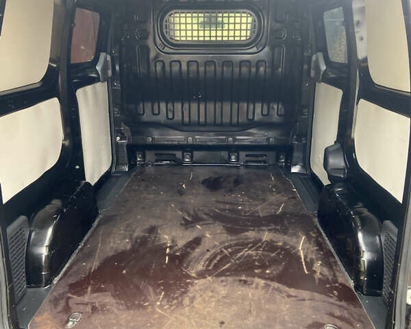 Черный Ниссан e-NV200, объемом двигателя 0 л и пробегом 48 тыс. км за 10850 $, фото 22 на Automoto.ua