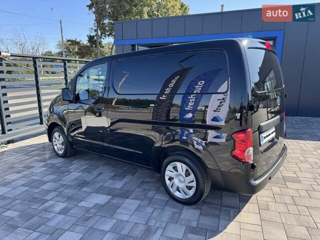 Черный Ниссан e-NV200, объемом двигателя 0 л и пробегом 32 тыс. км за 16900 $, фото 9 на Automoto.ua