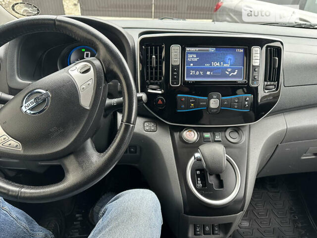 Коричневий Ніссан e-NV200, об'ємом двигуна 0 л та пробігом 120 тис. км за 10900 $, фото 19 на Automoto.ua