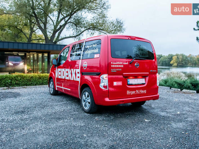 Червоний Ніссан e-NV200, об'ємом двигуна 0 л та пробігом 29 тис. км за 17400 $, фото 10 на Automoto.ua