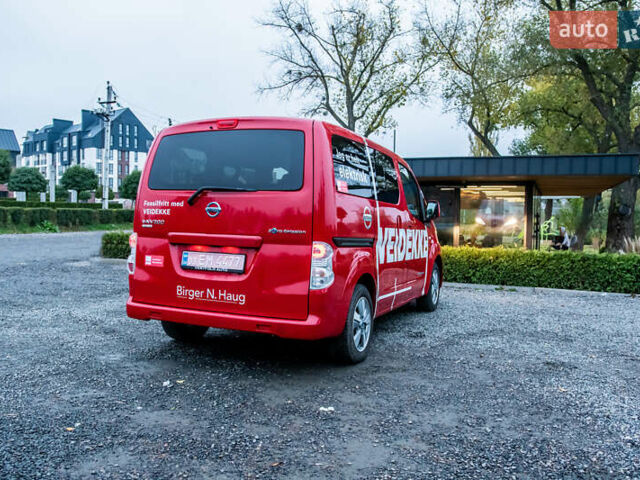 Червоний Ніссан e-NV200, об'ємом двигуна 0 л та пробігом 29 тис. км за 17400 $, фото 6 на Automoto.ua