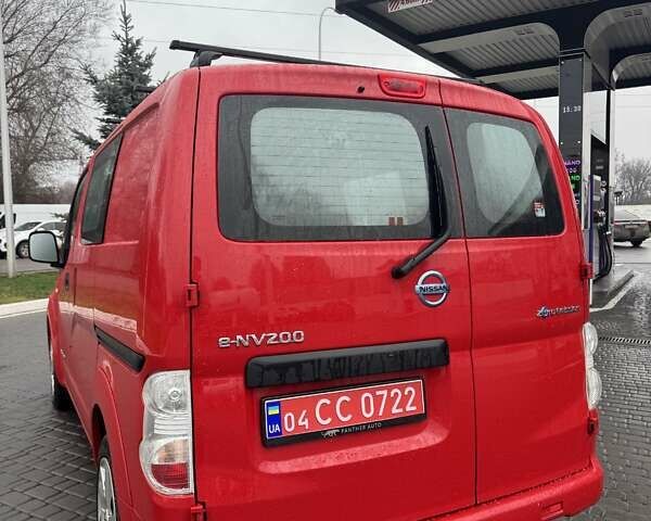 Червоний Ніссан e-NV200, об'ємом двигуна 0 л та пробігом 36 тис. км за 8990 $, фото 14 на Automoto.ua