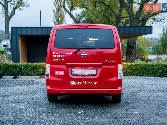 Червоний Ніссан e-NV200, об'ємом двигуна 0 л та пробігом 29 тис. км за 17400 $, фото 7 на Automoto.ua