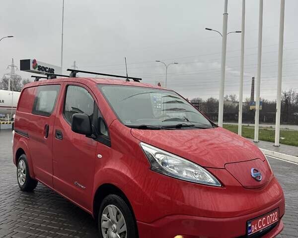 Червоний Ніссан e-NV200, об'ємом двигуна 0 л та пробігом 36 тис. км за 8990 $, фото 5 на Automoto.ua