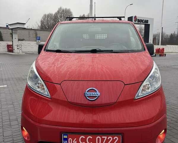Червоний Ніссан e-NV200, об'ємом двигуна 0 л та пробігом 36 тис. км за 8990 $, фото 3 на Automoto.ua