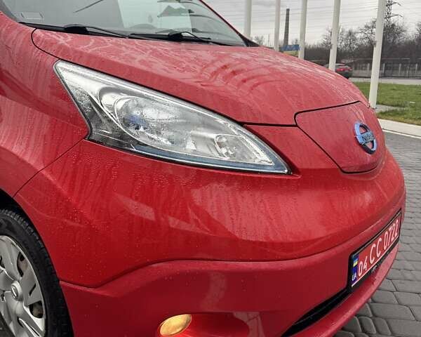 Червоний Ніссан e-NV200, об'ємом двигуна 0 л та пробігом 36 тис. км за 8990 $, фото 4 на Automoto.ua