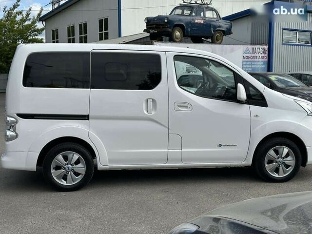 Ниссан e-NV200, объемом двигателя 4.25 л и пробегом 61 тыс. км за 18000 $, фото 6 на Automoto.ua