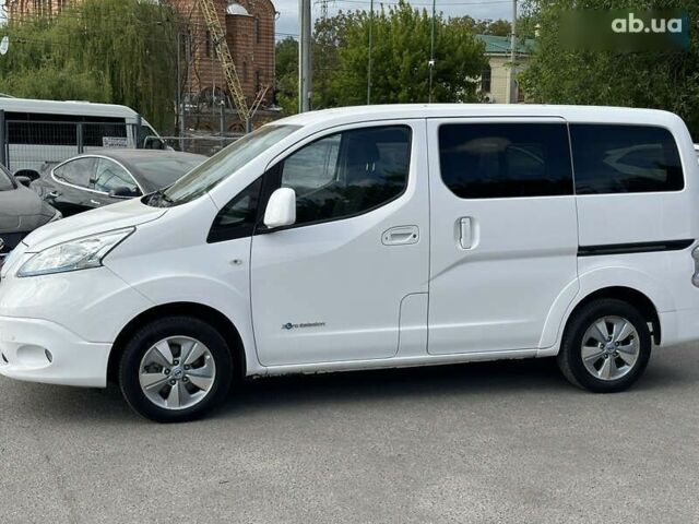 Ниссан e-NV200, объемом двигателя 4.25 л и пробегом 61 тыс. км за 18000 $, фото 13 на Automoto.ua