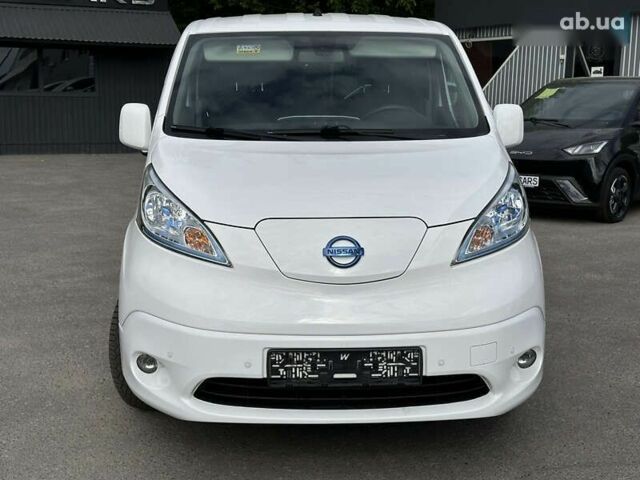 Ниссан e-NV200, объемом двигателя 4.25 л и пробегом 61 тыс. км за 18000 $, фото 3 на Automoto.ua