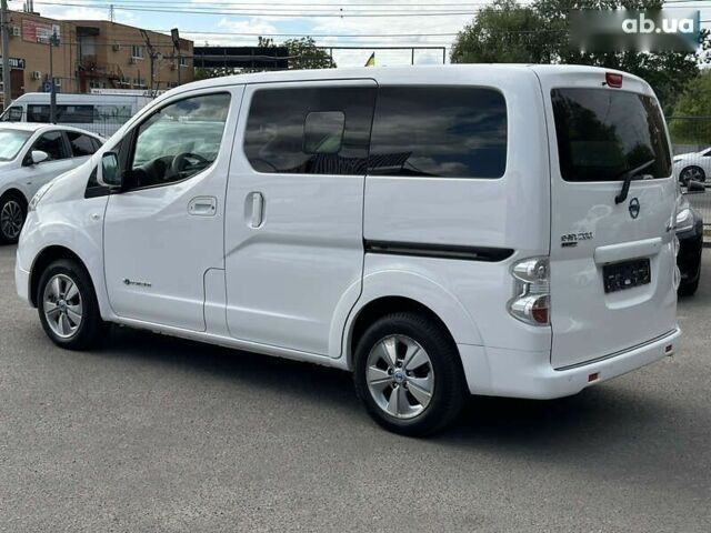 Ниссан e-NV200, объемом двигателя 4.25 л и пробегом 61 тыс. км за 18000 $, фото 11 на Automoto.ua