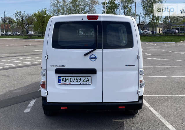 Ниссан e-NV200, объемом двигателя 0 л и пробегом 45 тыс. км за 10990 $, фото 6 на Automoto.ua