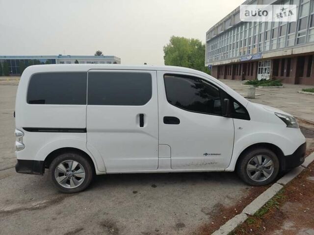 Ниссан e-NV200, объемом двигателя 0 л и пробегом 202 тыс. км за 16500 $, фото 1 на Automoto.ua