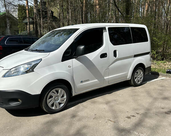 Ніссан e-NV200, об'ємом двигуна 0 л та пробігом 60 тис. км за 13100 $, фото 2 на Automoto.ua