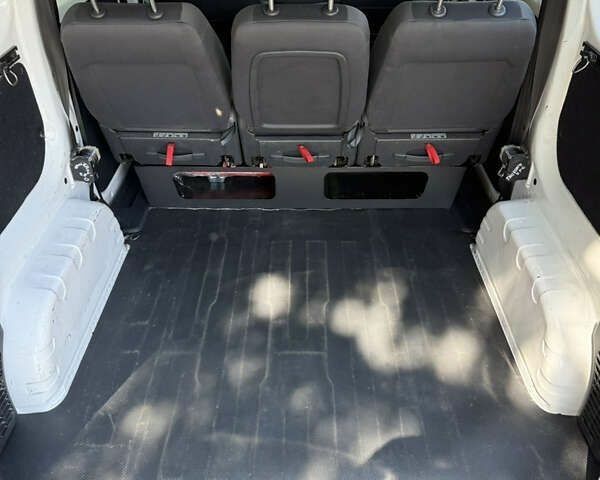 Ніссан e-NV200, об'ємом двигуна 0 л та пробігом 110 тис. км за 14900 $, фото 13 на Automoto.ua