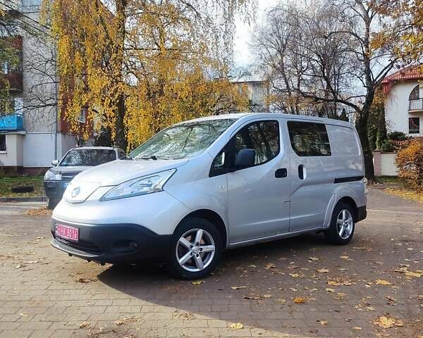 Сірий Ніссан e-NV200, об'ємом двигуна 0 л та пробігом 157 тис. км за 11699 $, фото 1 на Automoto.ua