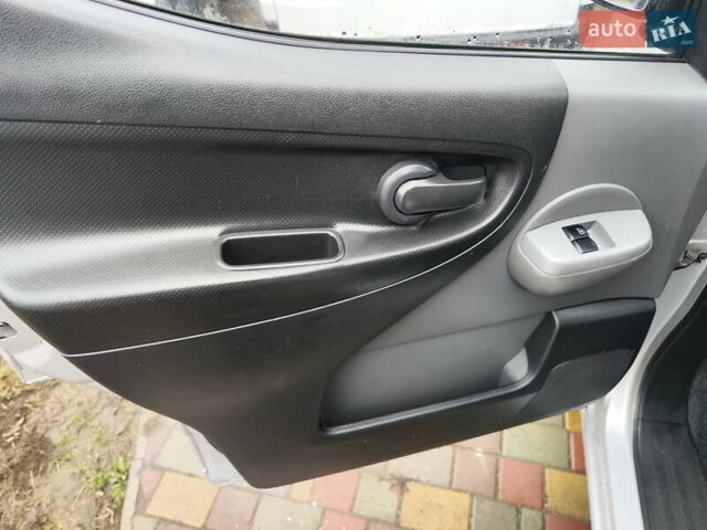 Серый Ниссан e-NV200, объемом двигателя 0 л и пробегом 114 тыс. км за 7999 $, фото 23 на Automoto.ua