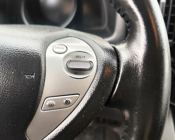 Серый Ниссан e-NV200, объемом двигателя 0 л и пробегом 114 тыс. км за 7999 $, фото 17 на Automoto.ua