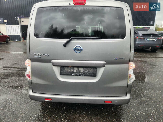 Сірий Ніссан e-NV200, об'ємом двигуна 0 л та пробігом 69 тис. км за 6700 $, фото 13 на Automoto.ua