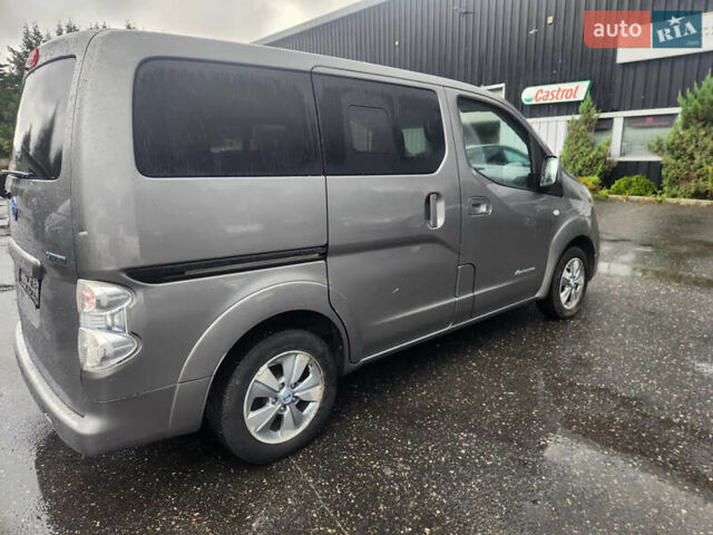 Сірий Ніссан e-NV200, об'ємом двигуна 0 л та пробігом 69 тис. км за 6700 $, фото 11 на Automoto.ua