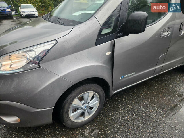 Сірий Ніссан e-NV200, об'ємом двигуна 0 л та пробігом 69 тис. км за 6700 $, фото 1 на Automoto.ua