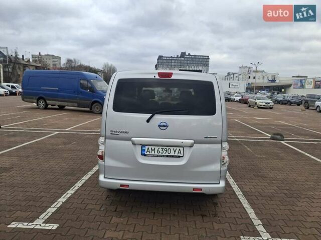 Серый Ниссан e-NV200, объемом двигателя 0 л и пробегом 126 тыс. км за 9950 $, фото 6 на Automoto.ua
