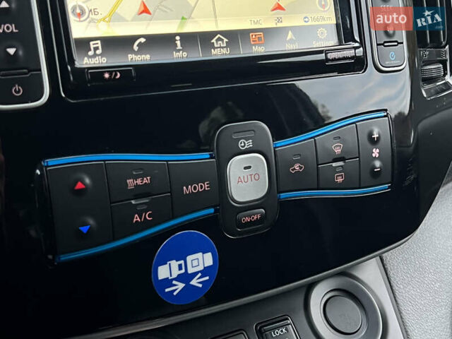 Сірий Ніссан e-NV200, об'ємом двигуна 0 л та пробігом 108 тис. км за 13999 $, фото 44 на Automoto.ua