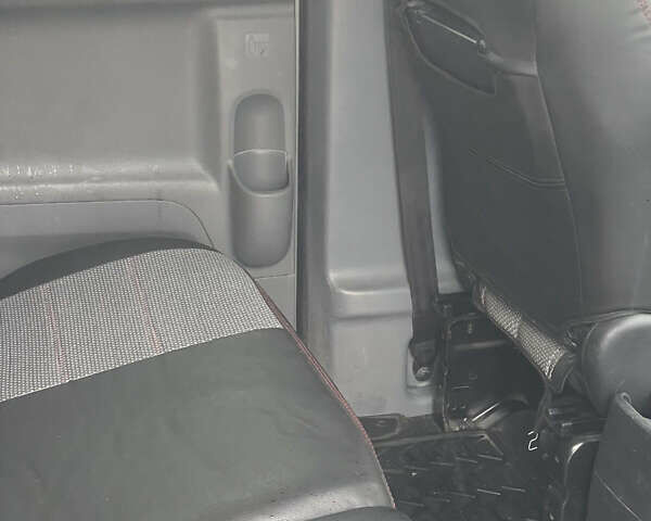 Сірий Ніссан e-NV200, об'ємом двигуна 0 л та пробігом 157 тис. км за 14200 $, фото 9 на Automoto.ua