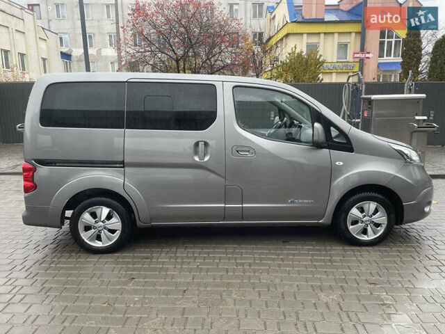 Сірий Ніссан e-NV200, об'ємом двигуна 0 л та пробігом 157 тис. км за 14200 $, фото 2 на Automoto.ua