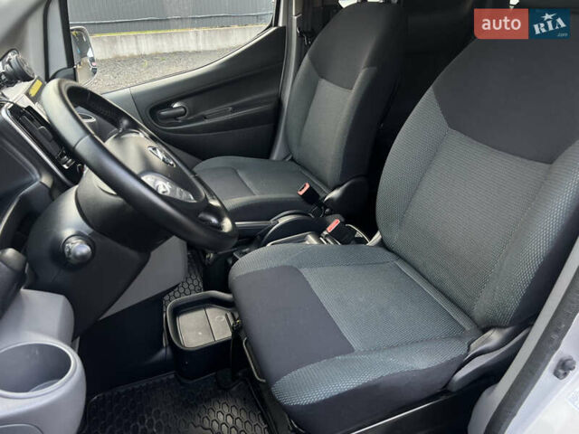 Сірий Ніссан e-NV200, об'ємом двигуна 0 л та пробігом 108 тис. км за 13999 $, фото 21 на Automoto.ua