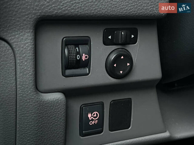 Сірий Ніссан e-NV200, об'ємом двигуна 0 л та пробігом 108 тис. км за 13999 $, фото 50 на Automoto.ua