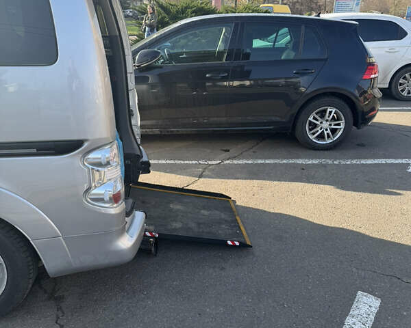 Серый Ниссан e-NV200, объемом двигателя 0 л и пробегом 119 тыс. км за 15700 $, фото 10 на Automoto.ua