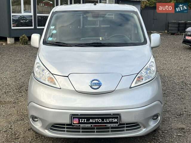 Сірий Ніссан e-NV200, об'ємом двигуна 0 л та пробігом 108 тис. км за 13999 $, фото 2 на Automoto.ua