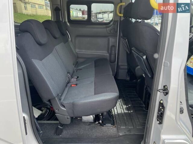 Серый Ниссан e-NV200, объемом двигателя 0 л и пробегом 99 тыс. км за 14400 $, фото 48 на Automoto.ua