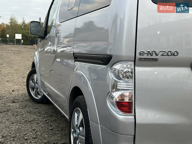 Сірий Ніссан e-NV200, об'ємом двигуна 0 л та пробігом 108 тис. км за 13999 $, фото 11 на Automoto.ua