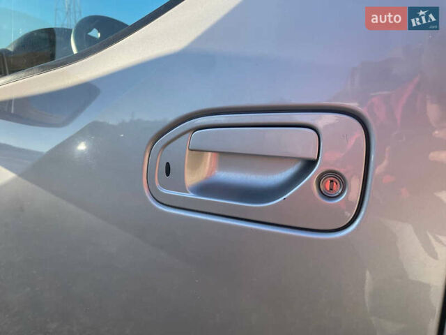 Сірий Ніссан e-NV200, об'ємом двигуна 0 л та пробігом 108 тис. км за 13999 $, фото 15 на Automoto.ua