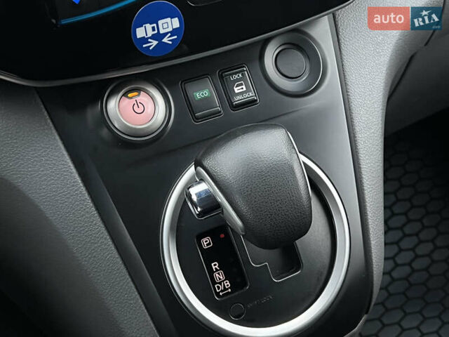 Сірий Ніссан e-NV200, об'ємом двигуна 0 л та пробігом 108 тис. км за 13999 $, фото 45 на Automoto.ua